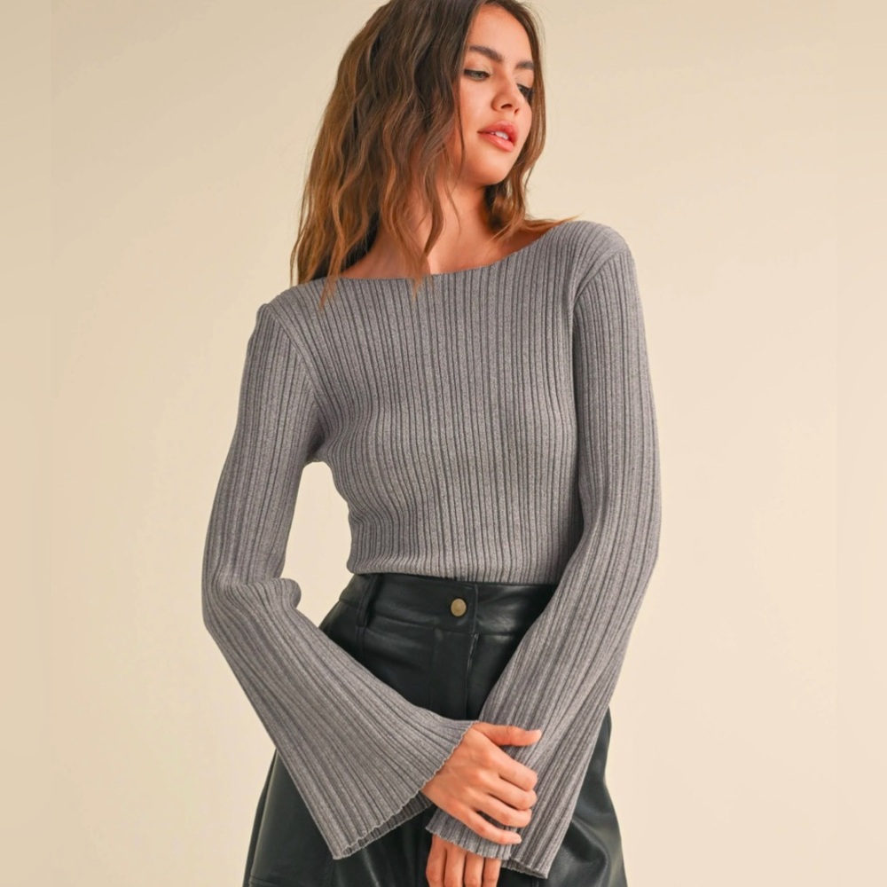 Ribbed Knit Top in Heather Grey